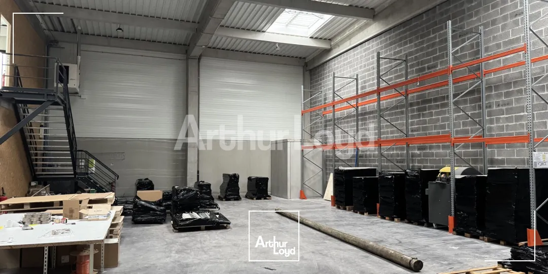 Locaux d'activité & Entrepôts - Location - AVELIN - 59710 - 537-1289 - 7892166