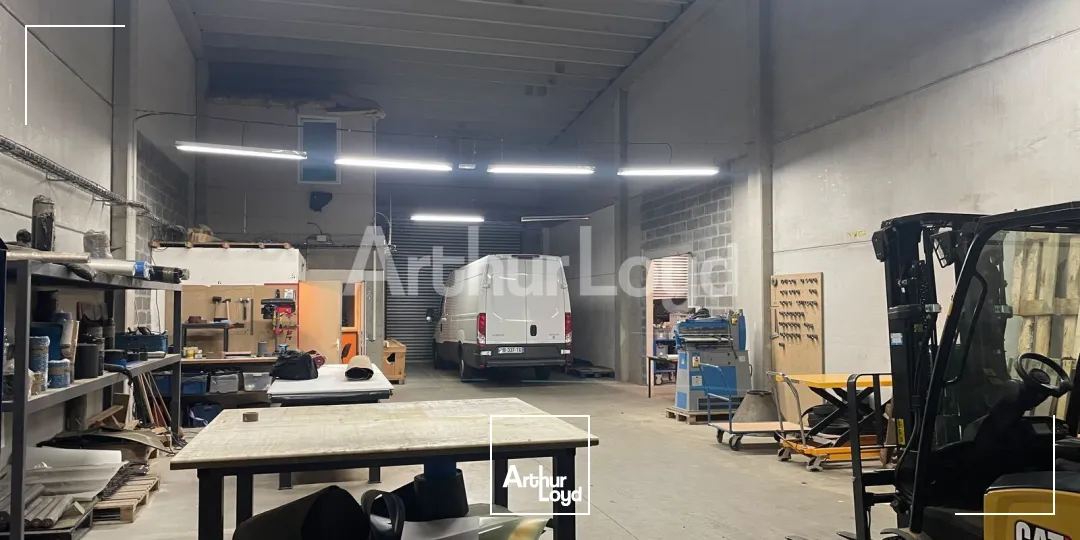 Locaux d'activité & Entrepôts - Location - TRITH SAINT LEGER - 59125 - 247-247 - 7892234