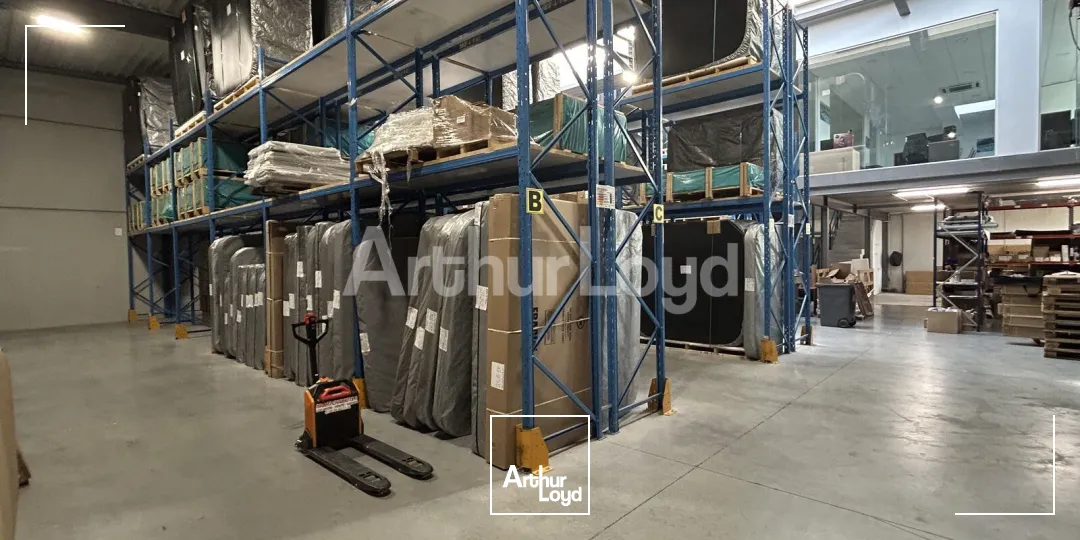 Locaux d'activité & Entrepôts - Location - NEUVILLE EN FERRAIN - 59960 - 747-747 - 7892293