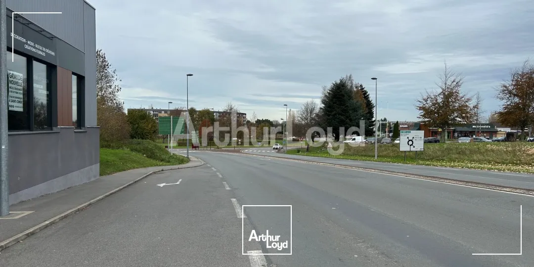 Locaux commerciaux - Location - LONGUENESSE - 62219 - 270-270 - 7893149