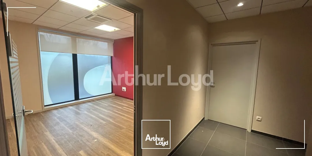 Locaux commerciaux - Location - BOUSBECQUE - 59166 - 150-150 - 7893157