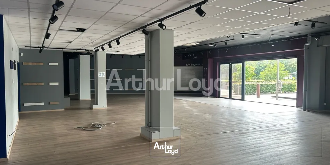 Locaux commerciaux - Location - ENGLOS - 59320 - 223-635 - 7893183