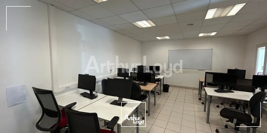 Locaux commerciaux - Location - CAMBRAI - 59400 - 250-250 - 7893821