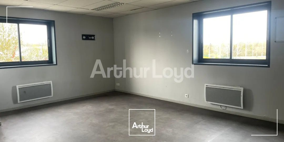 Locaux d'activité & Entrepôts - Location - DOUAI - 59500 - 877-877 - 7894103