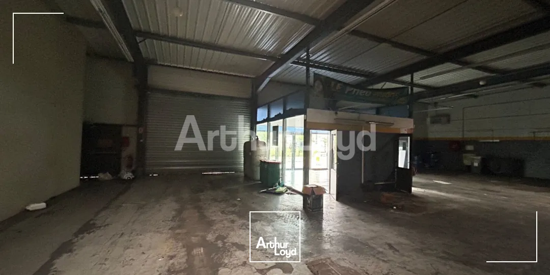 Locaux commerciaux - Location - LYS LEZ LANNOY - 59390 - 384-884 - 7894268