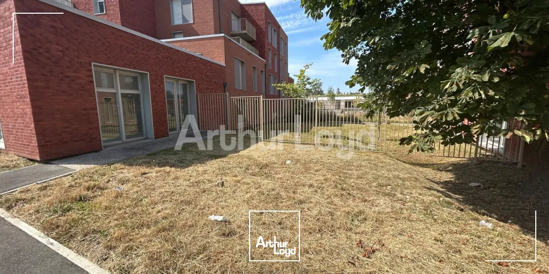 Locaux commerciaux - Location - LIEVIN - 62800 - 52.65-249.5 - 7894740