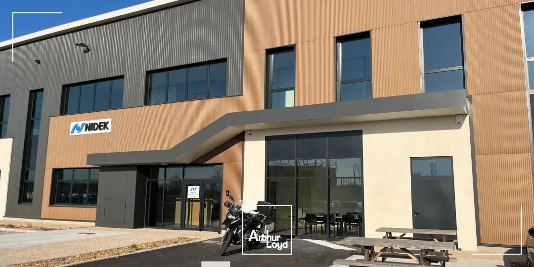 Locaux d'activité & Entrepôts - Location - SAINT PRIEST - 69800 - 608-14217 - 7895319