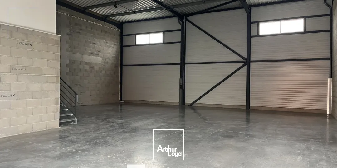 Locaux d'activité & Entrepôts - Location - CHASSIEU - 69680 - 120-1705 - 7895327