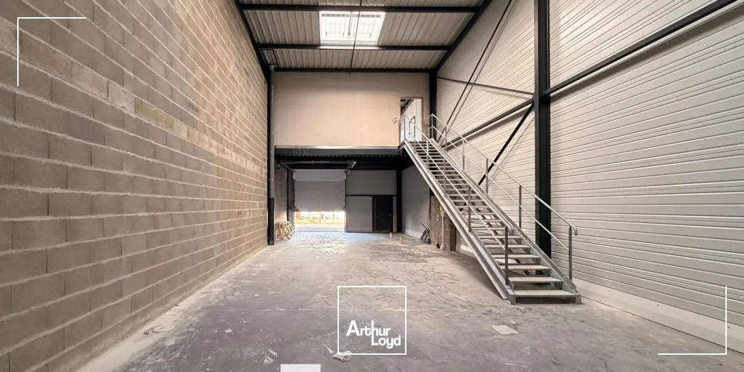 Locaux d'activité & Entrepôts - Location - DECINES CHARPIEU - 69150 - 143-2217 - 7895364