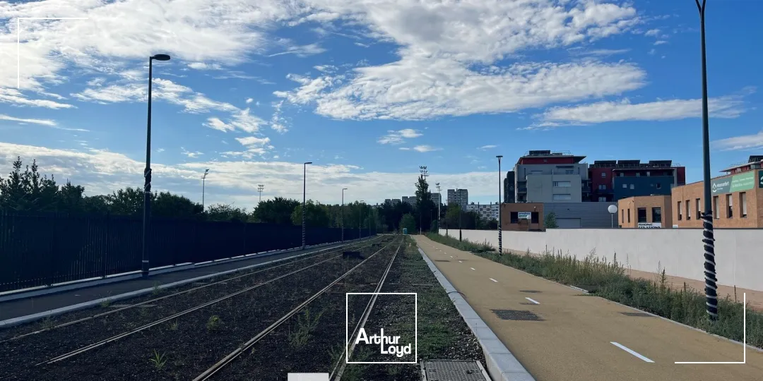 Locaux d'activité & Entrepôts - Location - VILLEURBANNE - 69100 - 300-300 - 7895377