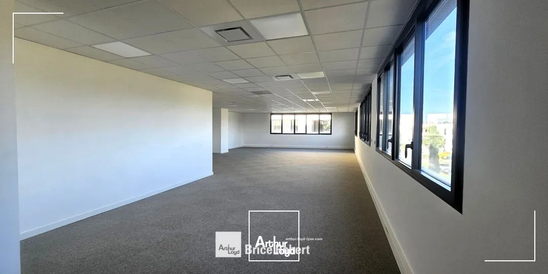 Bureaux - Location - DARDILLY - 69570 - 111.7-2165.6 - 7895516