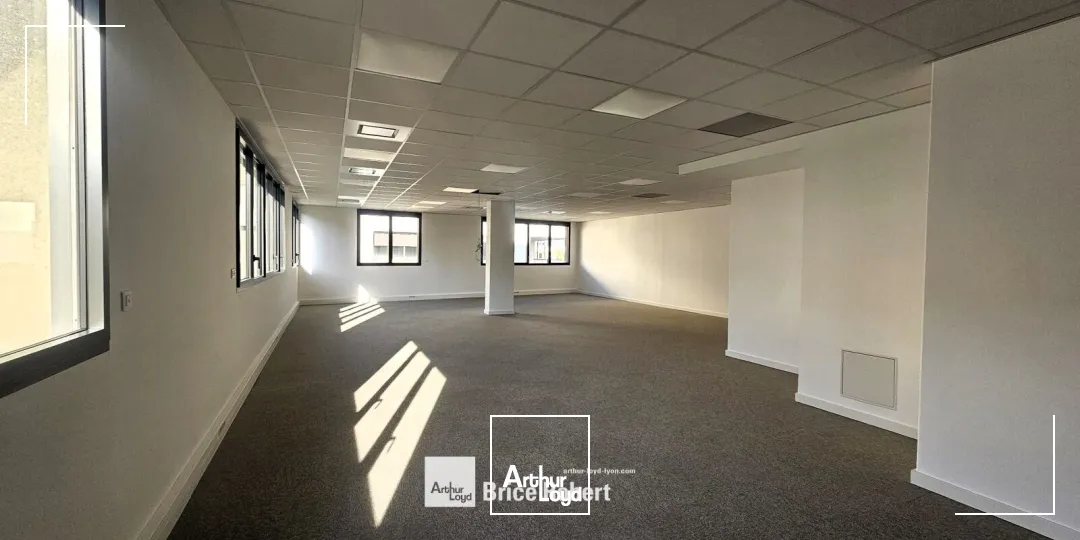 Bureaux - Location - DARDILLY - 69570 - 111.7-2165.6 - 7895517