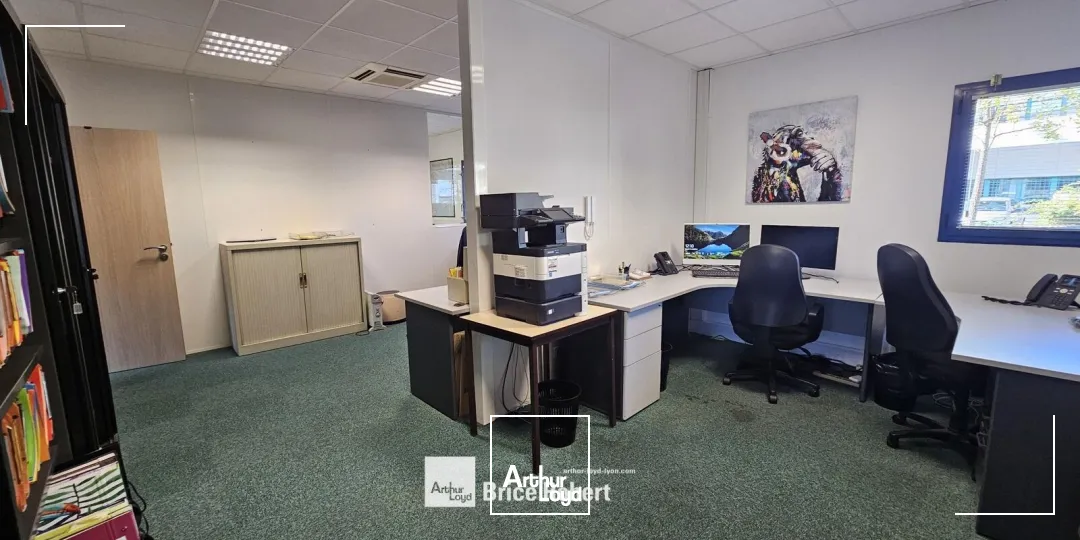 Bureaux - Location - BRON - 69500 - 334.4-334.4 - 7895523