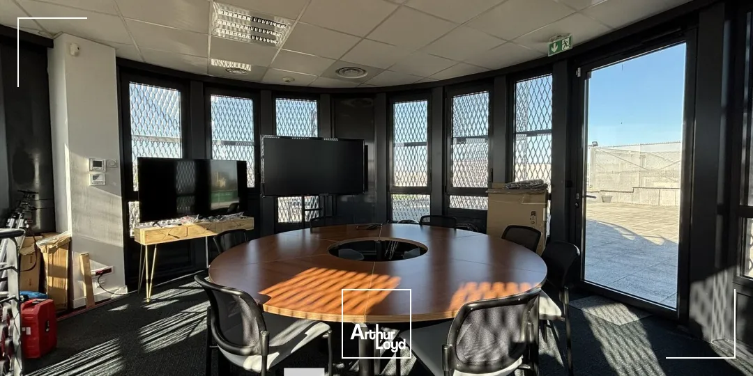 Bureaux - Location - VAULX EN VELIN - 69120 - 340-340 - 7895708