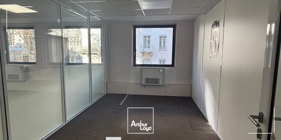 Bureaux - Location - LYON - 69003 - 242.6-242.6 - 7895735
