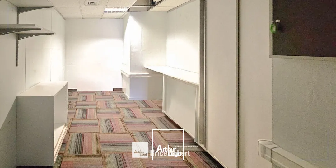 Bureaux - Location - VILLEURBANNE - 69100 - 240-240 - 7895800