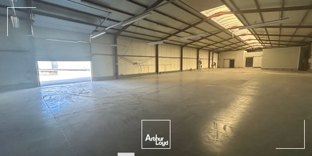 Locaux d'activité & Entrepôts - Location - VENISSIEUX - 69200 - 975-975 - 7895881