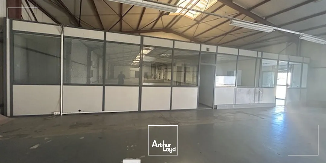 Locaux d'activité & Entrepôts - Location - VENISSIEUX - 69200 - 975-975 - 7895882