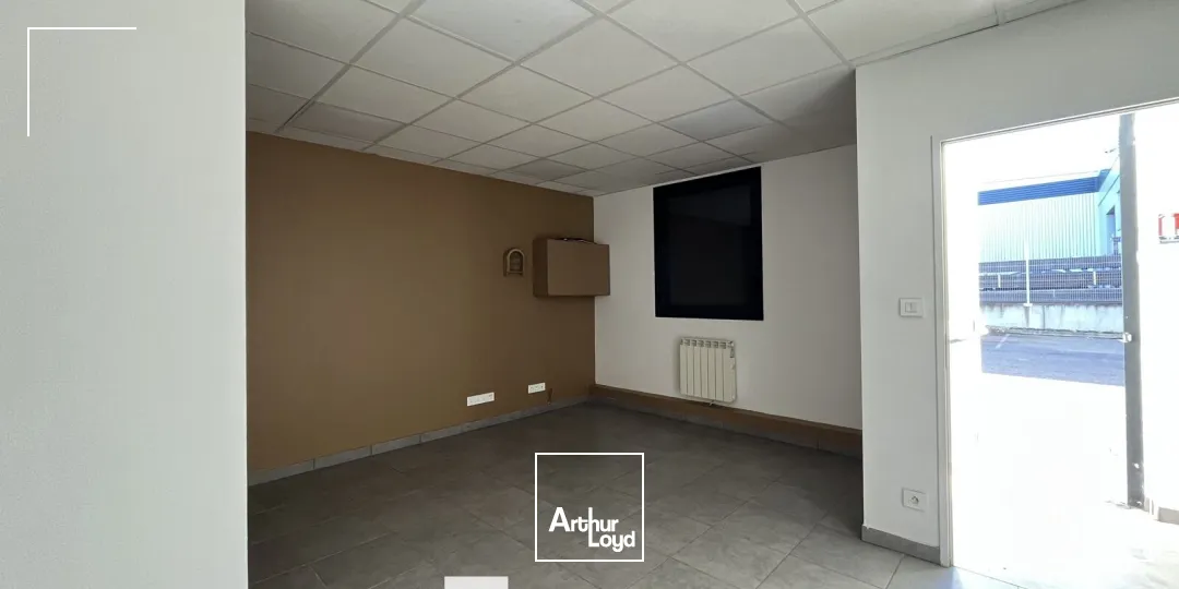 Locaux d'activité & Entrepôts - Location - TOUSSIEU - 69780 - 175-175 - 7895891