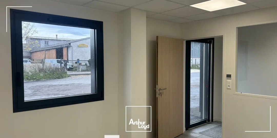 Locaux d'activité & Entrepôts - Vente - GRANIEU - 38490 - 686-686 - 7895929
