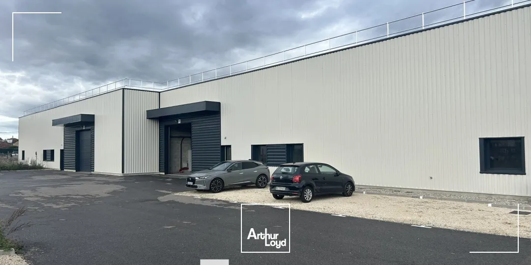 Locaux d'activité & Entrepôts - Vente - GRANIEU - 38490 - 686-686 - 7895928
