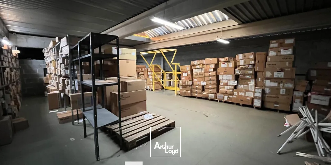 Locaux d'activité & Entrepôts - Location - VENISSIEUX - 69200 - 375-375 - 7895972