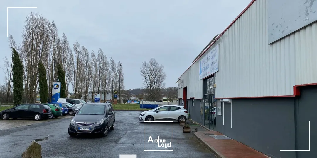 Locaux d'activité & Entrepôts - Location - CIVRIEUX D'AZERGUES - 69380 - 273-273 - 7896018