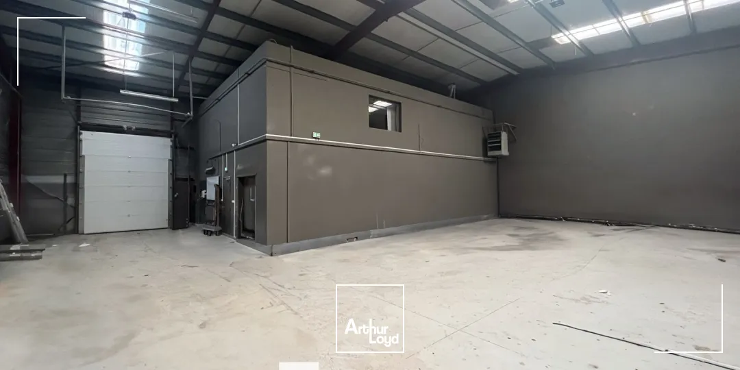Locaux d'activité & Entrepôts - Vente - VILLEURBANNE - 69100 - 450-450 - 7896034