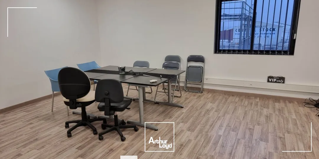 Locaux d'activité & Entrepôts - Location - SAINT ANDRE DE CORCY - 01390 - 394-394 - 7896056
