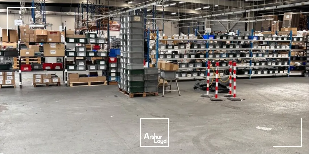 Locaux d'activité & Entrepôts - Location - VILLEURBANNE - 69100 - 2300-2300 - 7896064