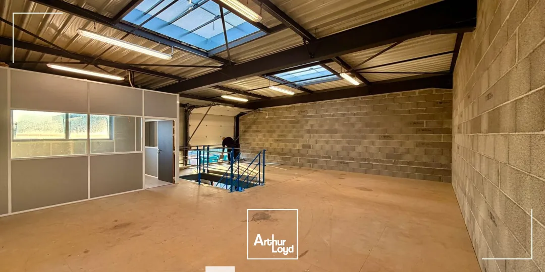 Locaux d'activité & Entrepôts - Location - CIVRIEUX - 01390 - 202-202 - 7896113