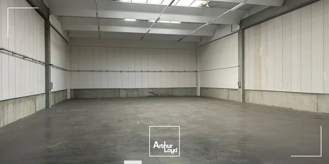 Locaux d'activité & Entrepôts - Location - MEYZIEU - 69330 - 922-922 - 7896133