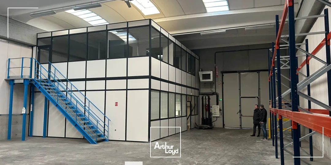 Locaux d'activité & Entrepôts - Location - MEYZIEU - 69330 - 922-922 - 7896136