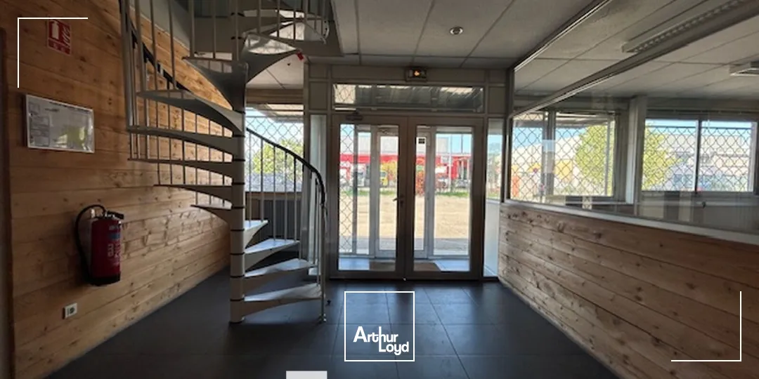 Locaux d'activité & Entrepôts - Vente - VAULX EN VELIN - 69120 - 2200-2200 - 7896236