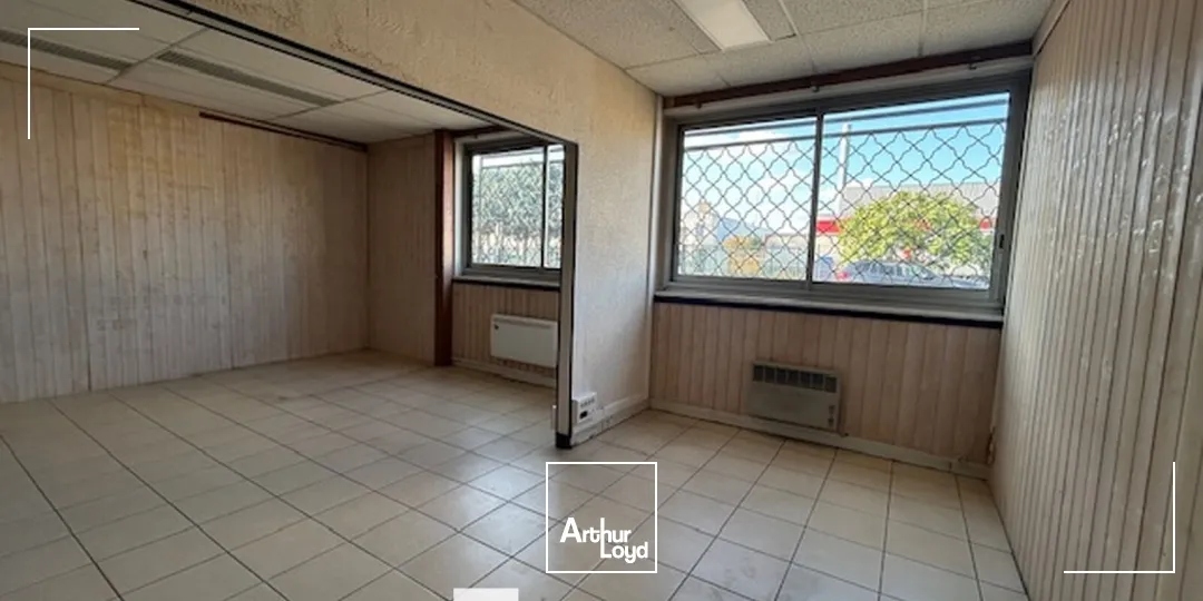 Locaux d'activité & Entrepôts - Vente - VAULX EN VELIN - 69120 - 2200-2200 - 7896235