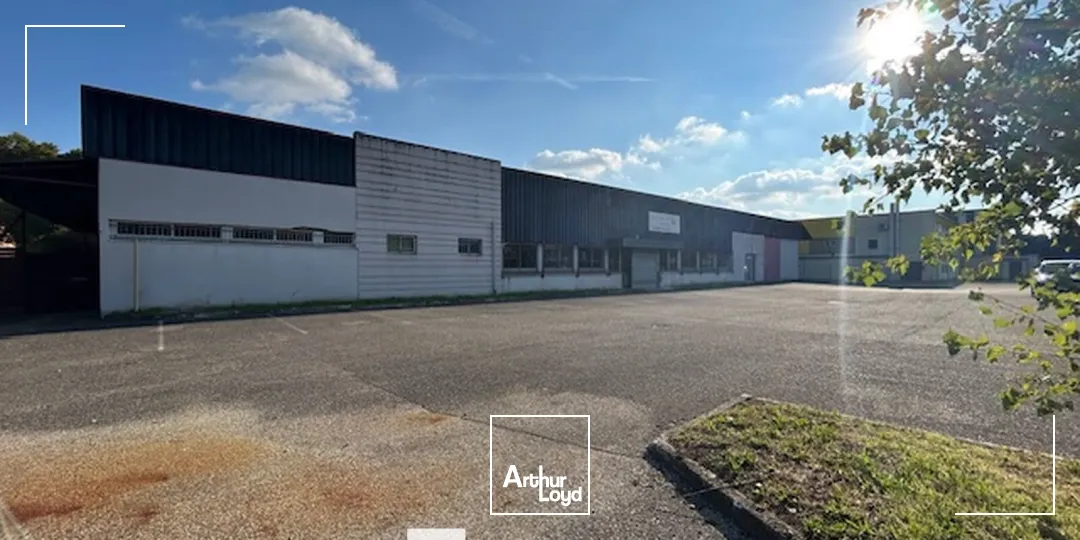 Locaux d'activité & Entrepôts - Vente - VAULX EN VELIN - 69120 - 2200-2200 - 7896234