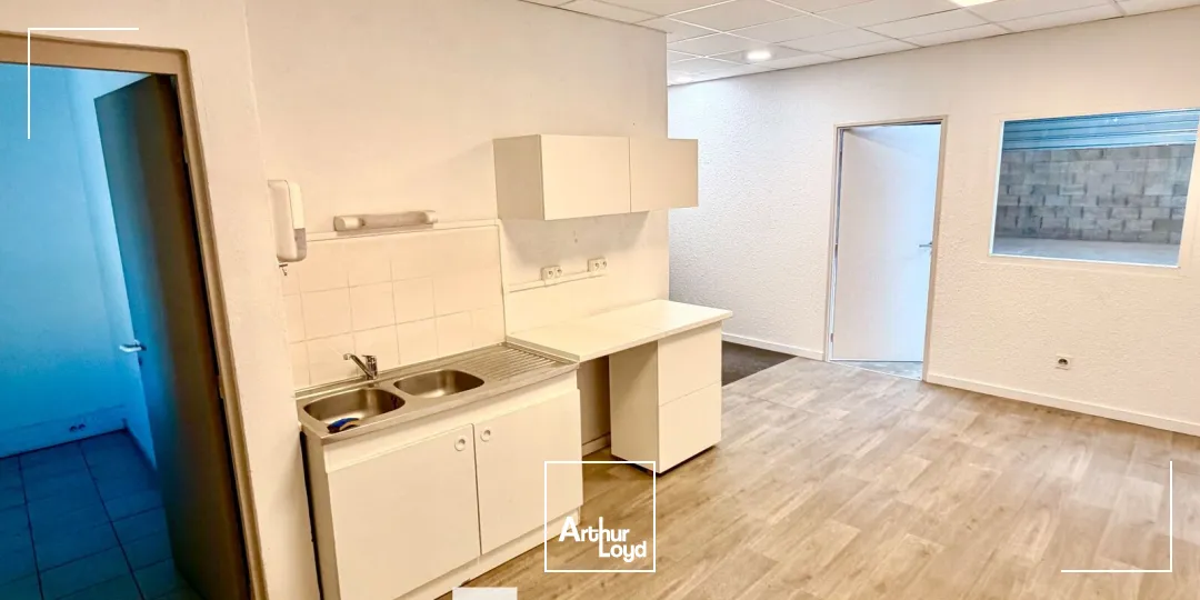 Locaux d'activité & Entrepôts - Location - BRON - 69500 - 374-374 - 7896250