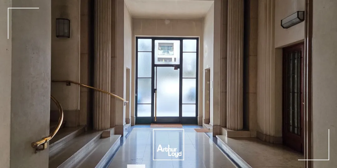 Bureaux - Vente - LYON - 69006 - 157.8-157.8 - 7896255