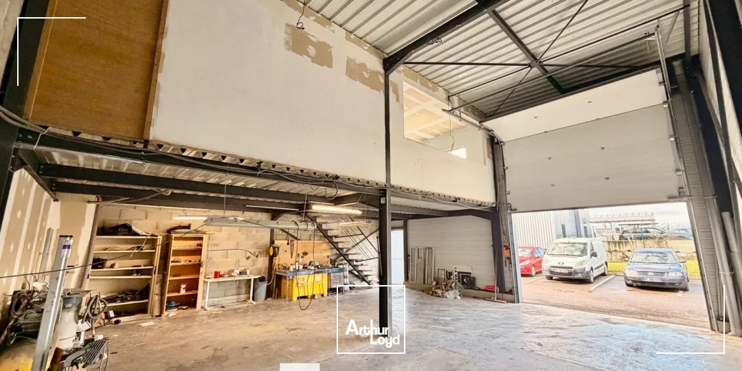Locaux d'activité & Entrepôts - Vente - MORNANT - 69440 - 132.82-132.82 - 7896312