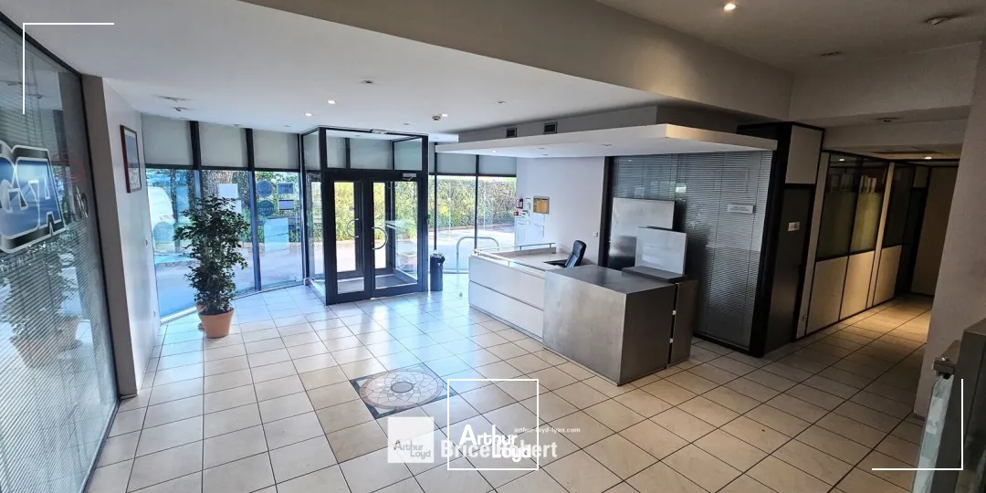 Bureaux - Location - VAULX EN VELIN - 69120 - 140-140 - 7896353