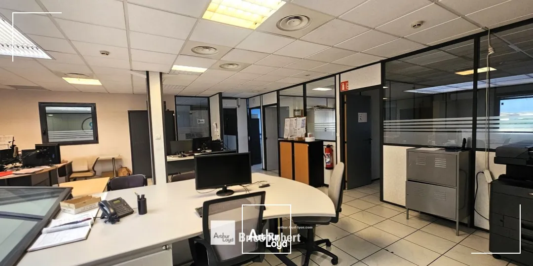 Bureaux - Location - VAULX EN VELIN - 69120 - 140-140 - 7896357