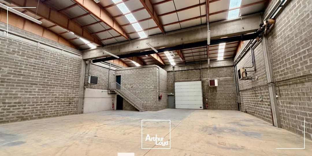 Locaux d'activité & Entrepôts - Location - CHASSIEU - 69680 - 380-380 - 7896683