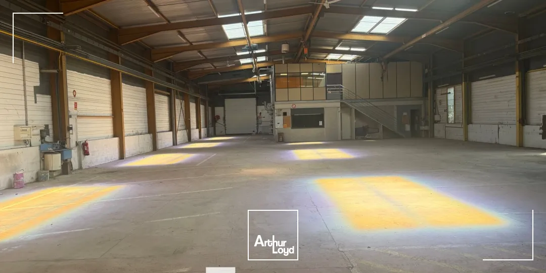 Locaux d'activité & Entrepôts - Location - VENISSIEUX - 69200 - 1475-1475 - 7896693