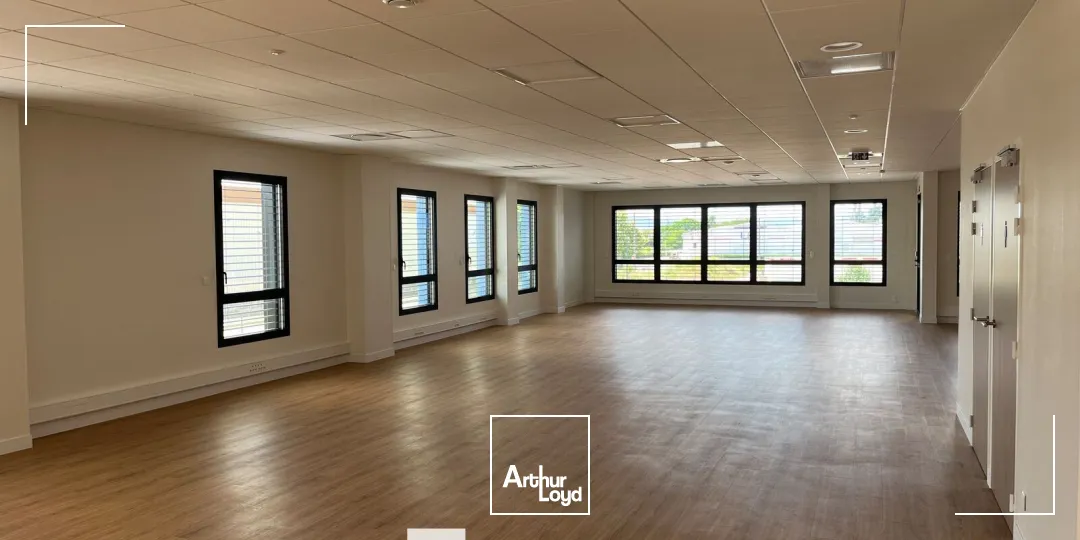 Locaux d'activité & Entrepôts - Location - MIONS - 69780 - 3679.81-3679.81 - 7896704