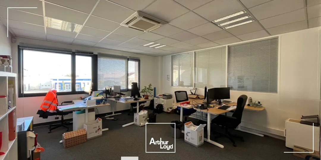 Locaux d'activité & Entrepôts - Location - VAULX EN VELIN - 69120 - 629-2909 - 7896835