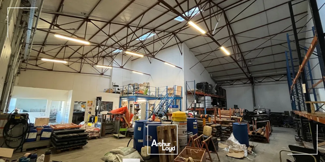 Locaux d'activité & Entrepôts - Location - VAULX EN VELIN - 69120 - 629-2909 - 7896837