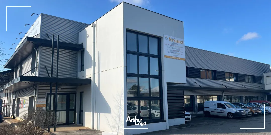 Locaux d'activité & Entrepôts - Location - VAULX EN VELIN - 69120 - 629-2909 - 7896831