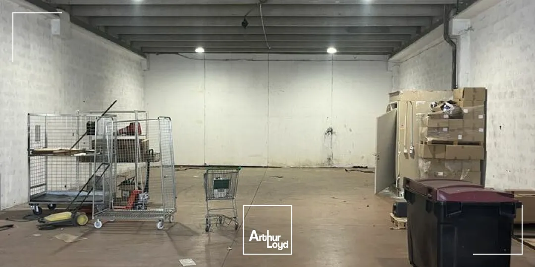 Locaux d'activité & Entrepôts - Location - VALLAURIS - 06220 - 240-240 - 7897008