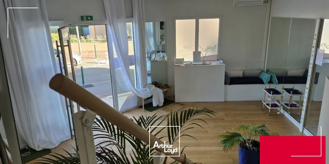 Locaux commerciaux - Vente - BIARRITZ - 64200 - 67-67 - 7897054