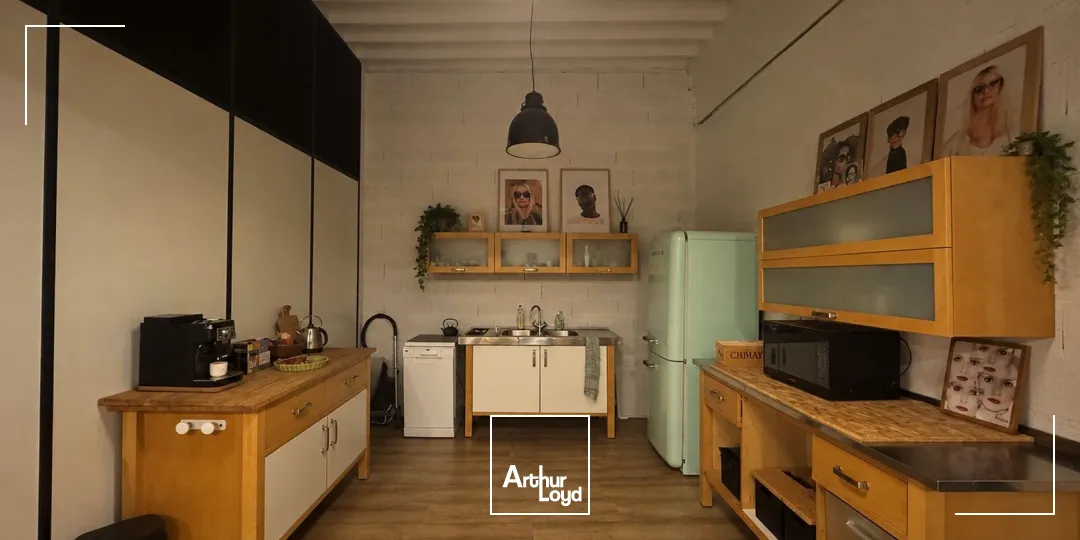 Locaux d'activité & Entrepôts - Location - AIX EN PROVENCE - 13290 - 256-256 - 7897110